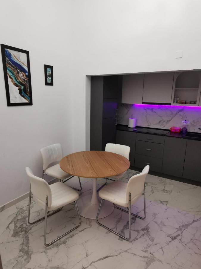 Central Designer Flat Gran Varadino Esterno foto